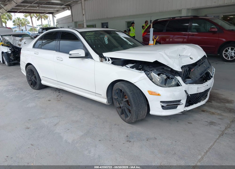 2014 MERCEDES-BENZ C 300 LUXURY 4MATIC/SPORT 4MATIC VIN: WDDGF8ABXEA936842