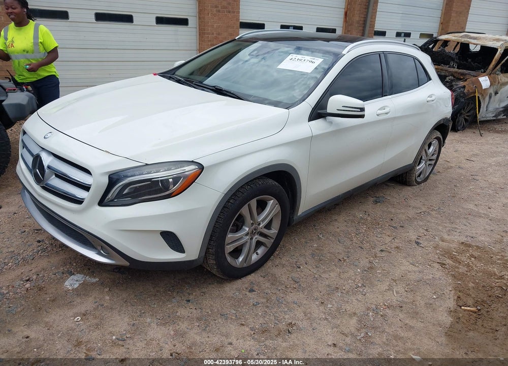 2015 MERCEDES-BENZ GLA 250 VIN: WDCTG4GB5FJ073496