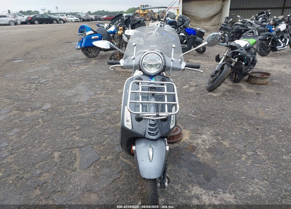 2022 VESPA PRIMAVERA/SPRINT 50 VIN: ZAPCA06B9N5104627