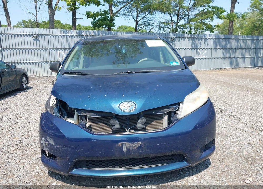 2011 TOYOTA SIENNA LE V6 VIN: 5TDKK3DC2BS024566