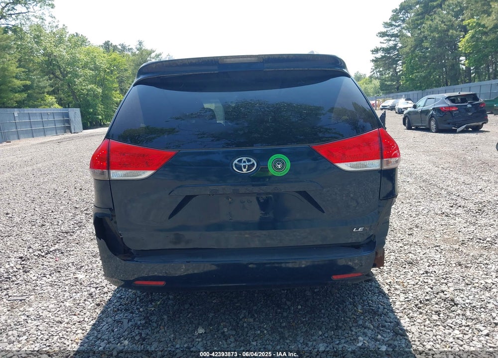 2011 TOYOTA SIENNA LE V6 VIN: 5TDKK3DC2BS024566