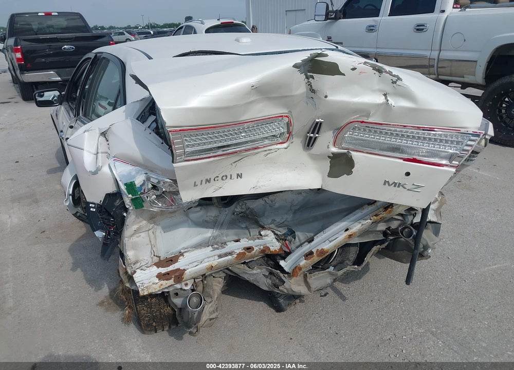 2012 LINCOLN MKZ VIN: 3LNHL2GC8CR801703