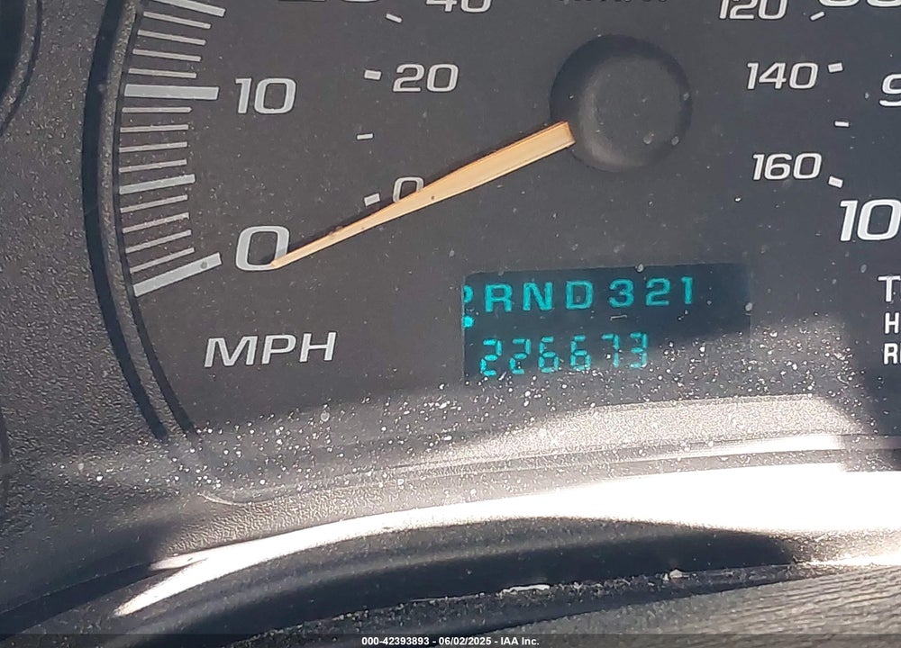 2005 CHEVROLET EXPRESS VIN: 1GNFG15T751169844