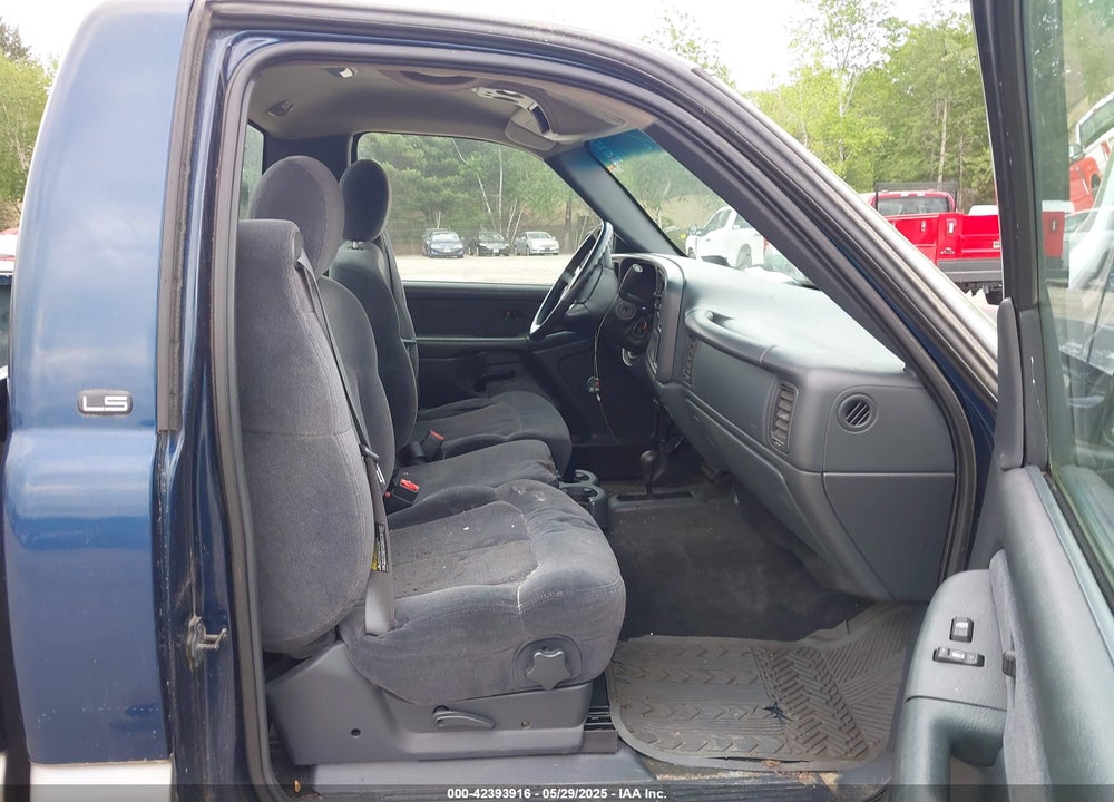 2001 CHEVROLET SILVERADO 1500 LS VIN: 1GCEK14T41E271738