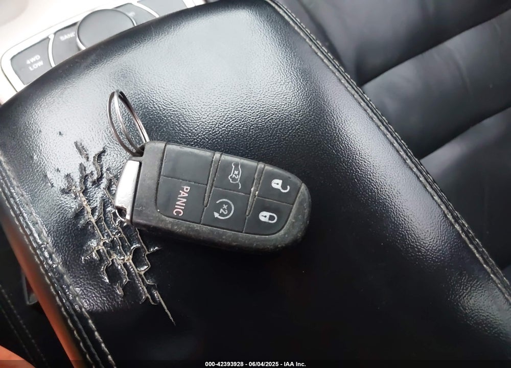 2014 JEEP GRAND CHEROKEE VIN: 1C4RJFBG0EC350008