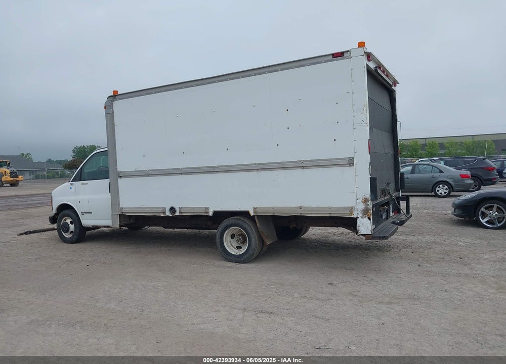 2002 GMC SAVANA CUTAWAY STANDARD VIN: 1GDHG31RX21901544