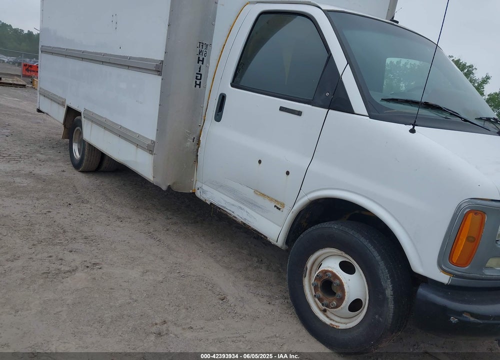 2002 GMC SAVANA CUTAWAY STANDARD VIN: 1GDHG31RX21901544