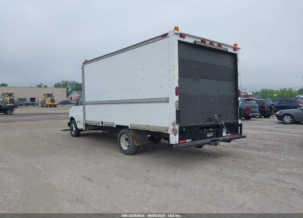 2002 GMC SAVANA CUTAWAY STANDARD VIN: 1GDHG31RX21901544