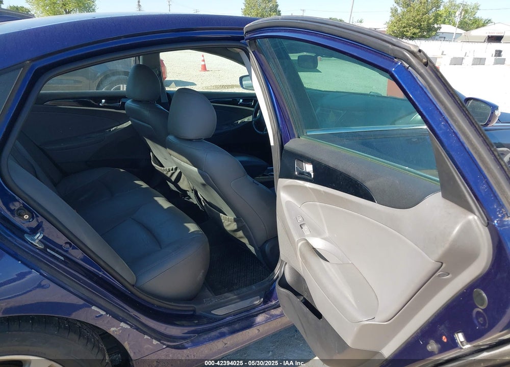 2011 HYUNDAI SONATA LIMITED VIN: 5NPEC4AC6BH022376