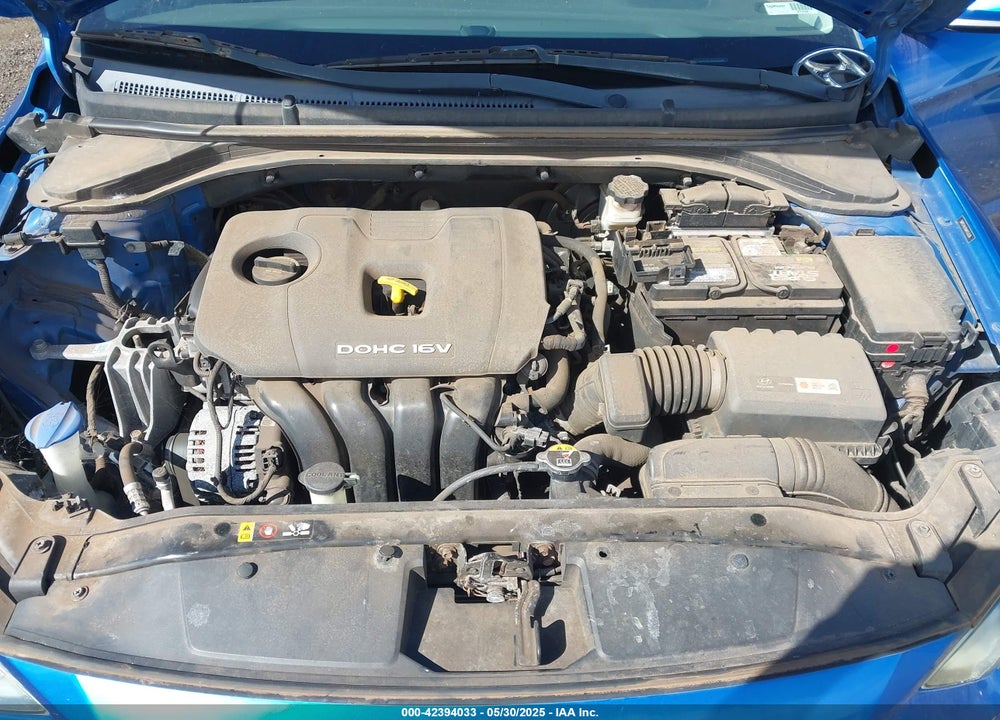 2017 HYUNDAI ELANTRA VIN: 5NPD74LF6HH153338