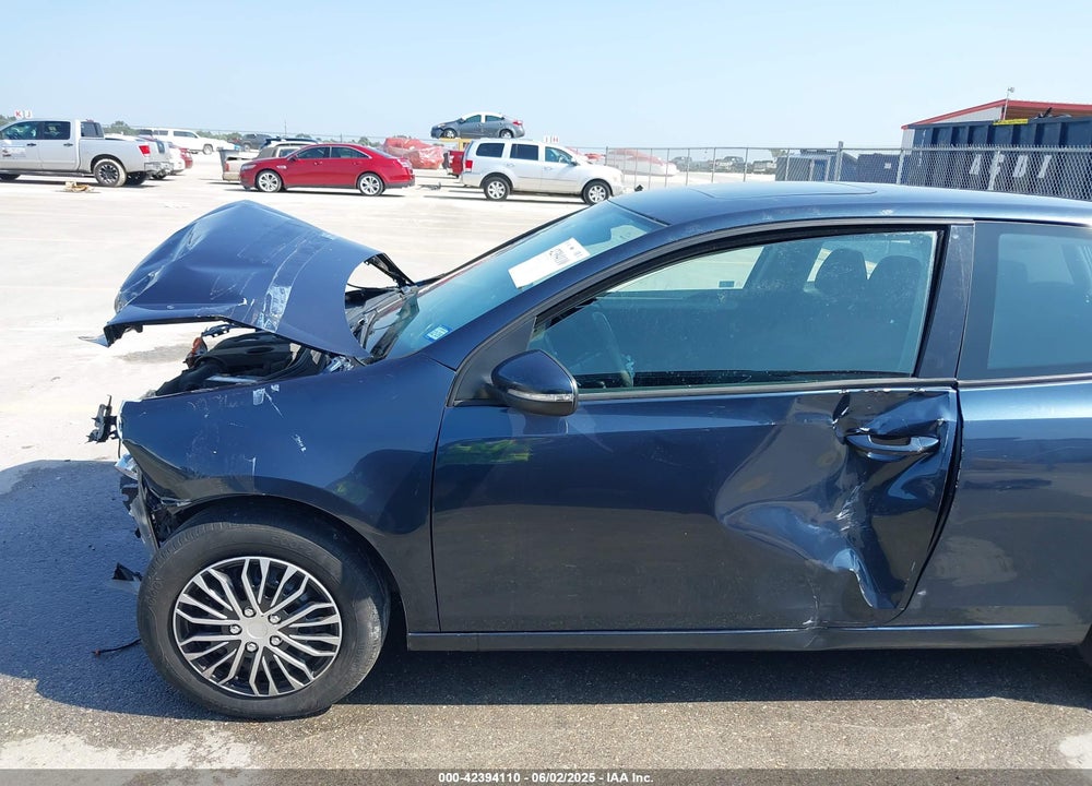 2011 VOLKSWAGEN GOLF VIN: WVWBB7AJ7BW016456
