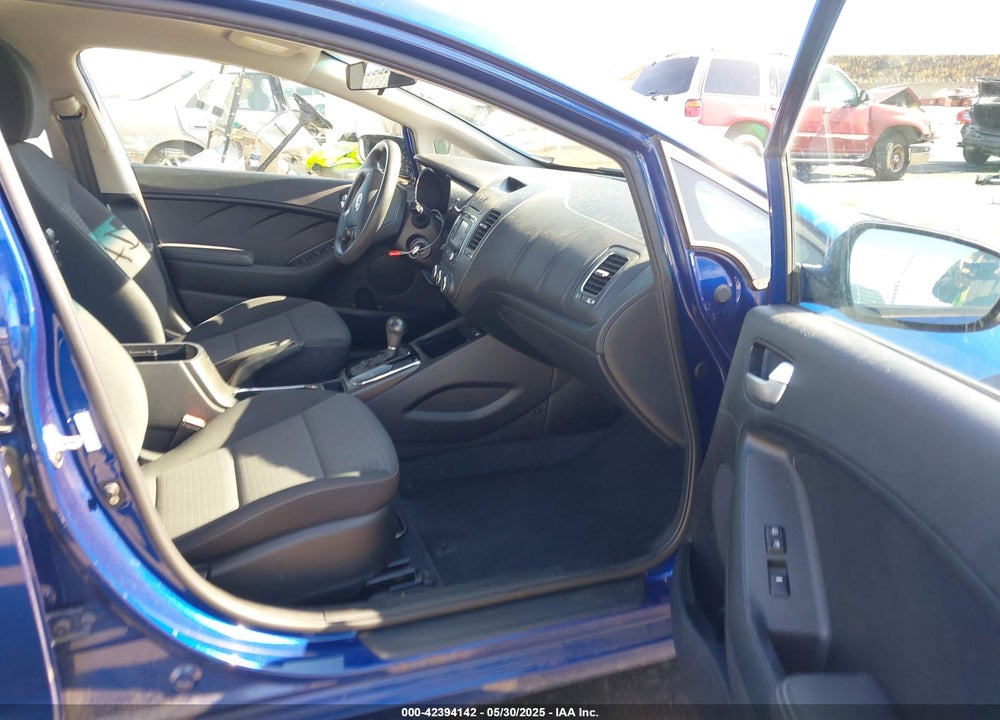 2017 KIA FORTE LX VIN: 3KPFL4A75HE132811