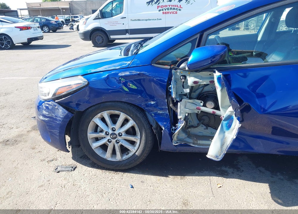 2017 KIA FORTE LX VIN: 3KPFL4A75HE132811