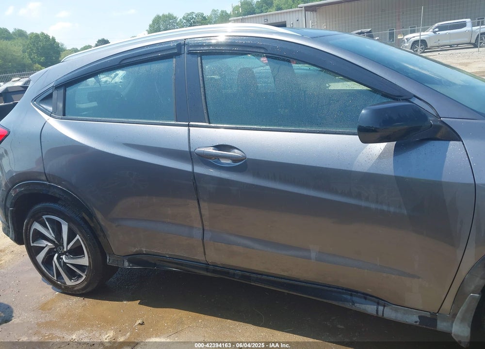2019 HONDA HR-V VIN: 3CZRU6H12KG702938