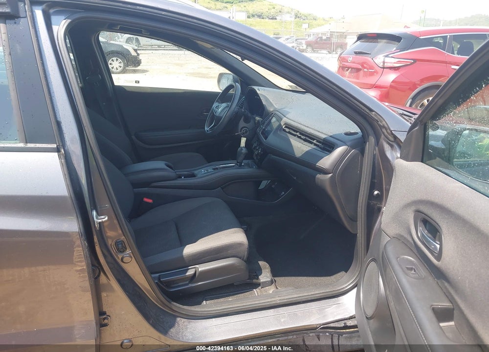 2019 HONDA HR-V VIN: 3CZRU6H12KG702938