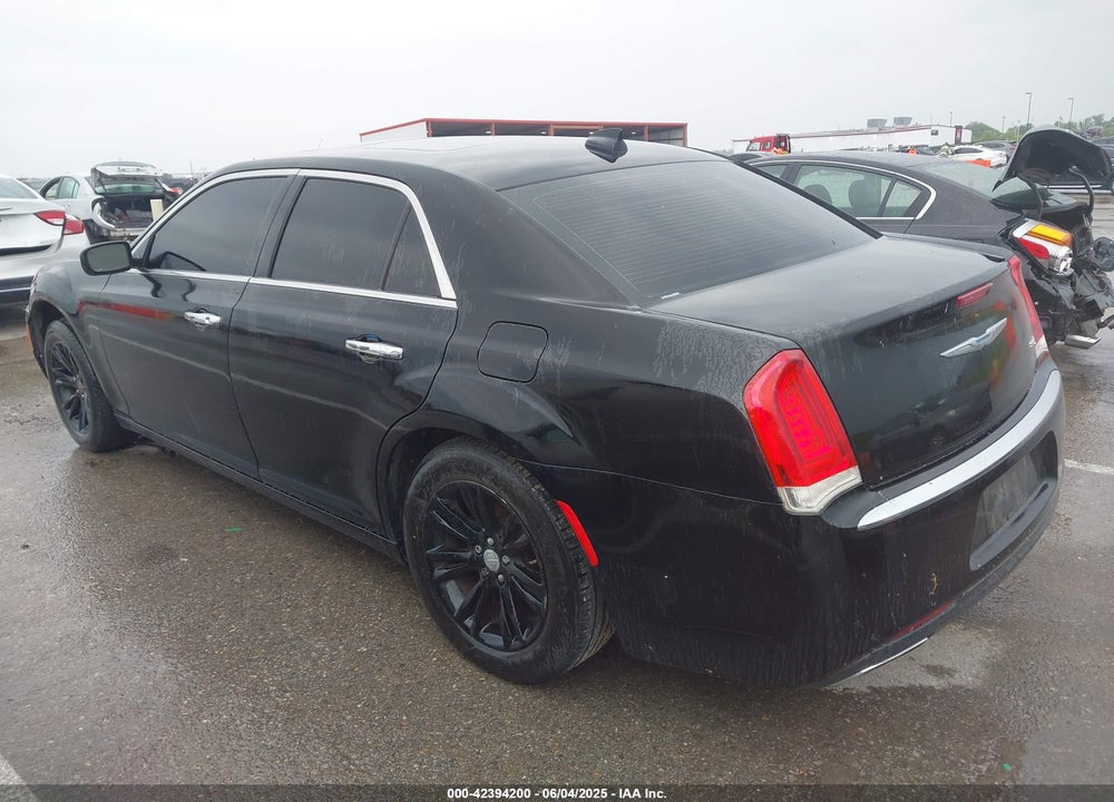 2017 CHRYSLER 300 VIN: 2C3CCAEGXHH591188