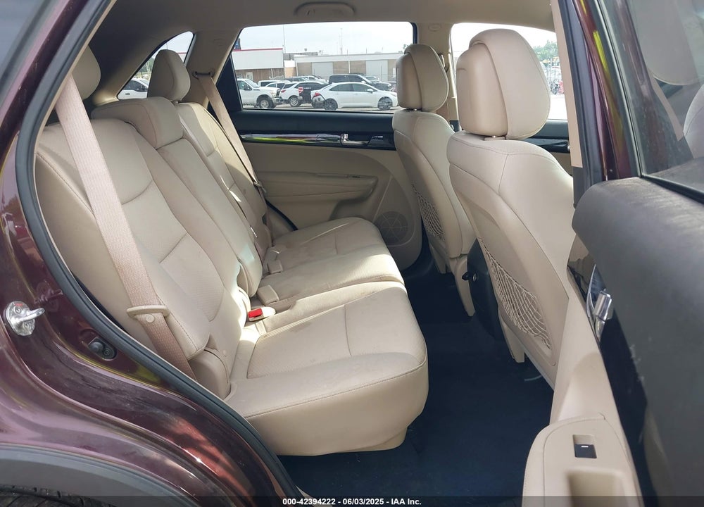 2013 KIA SORENTO VIN: 5XYKT3A13DG393128