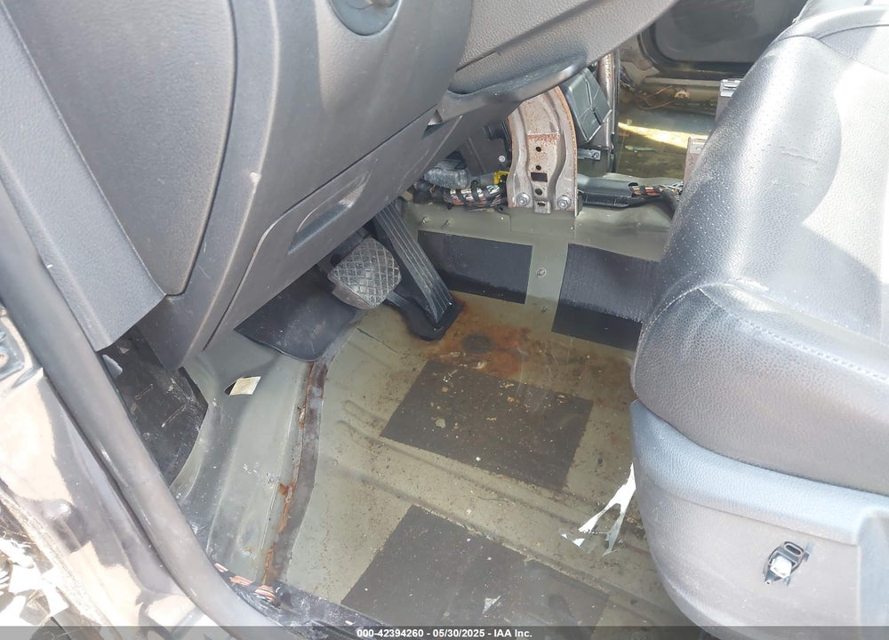2010 VOLKSWAGEN TIGUAN VIN: WVGBV7AX5AW526908