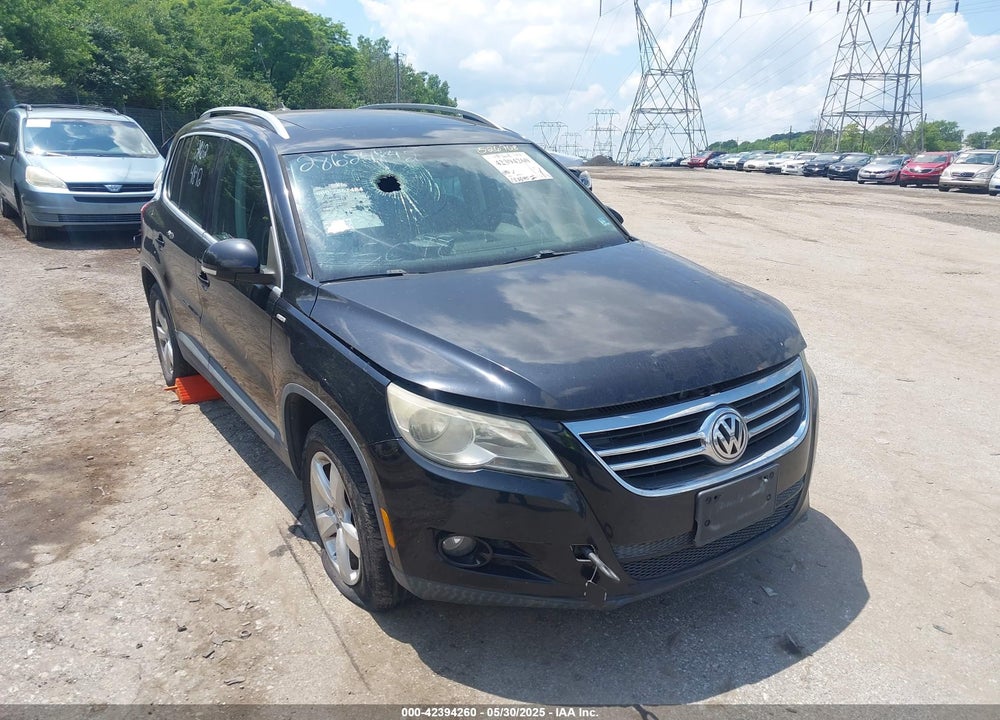2010 VOLKSWAGEN TIGUAN VIN: WVGBV7AX5AW526908