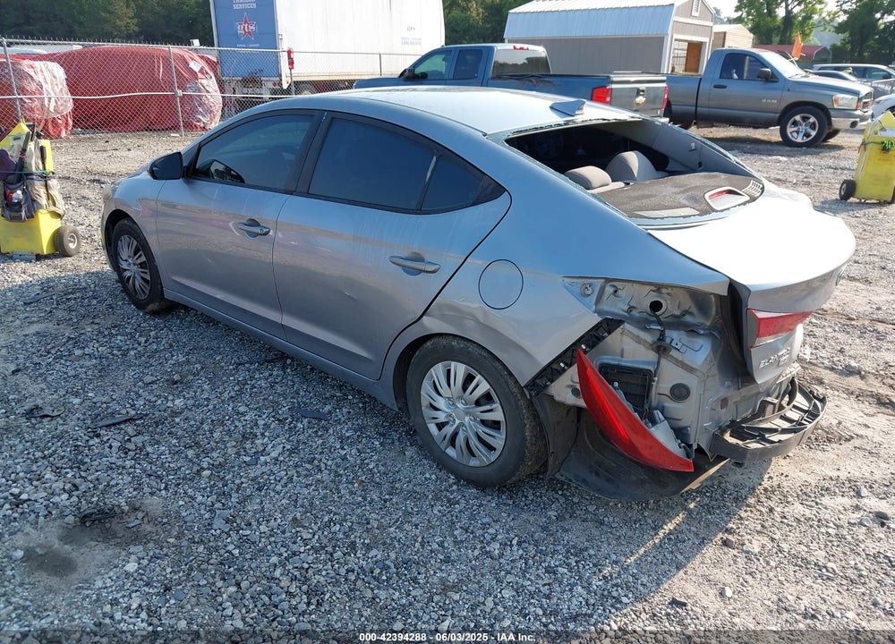 2017 HYUNDAI ELANTRA VIN: 5NPD74LF8HH112001