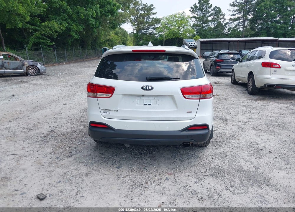 2017 KIA SORENTO 2.4L LX VIN: 5XYPG4A31HG248189