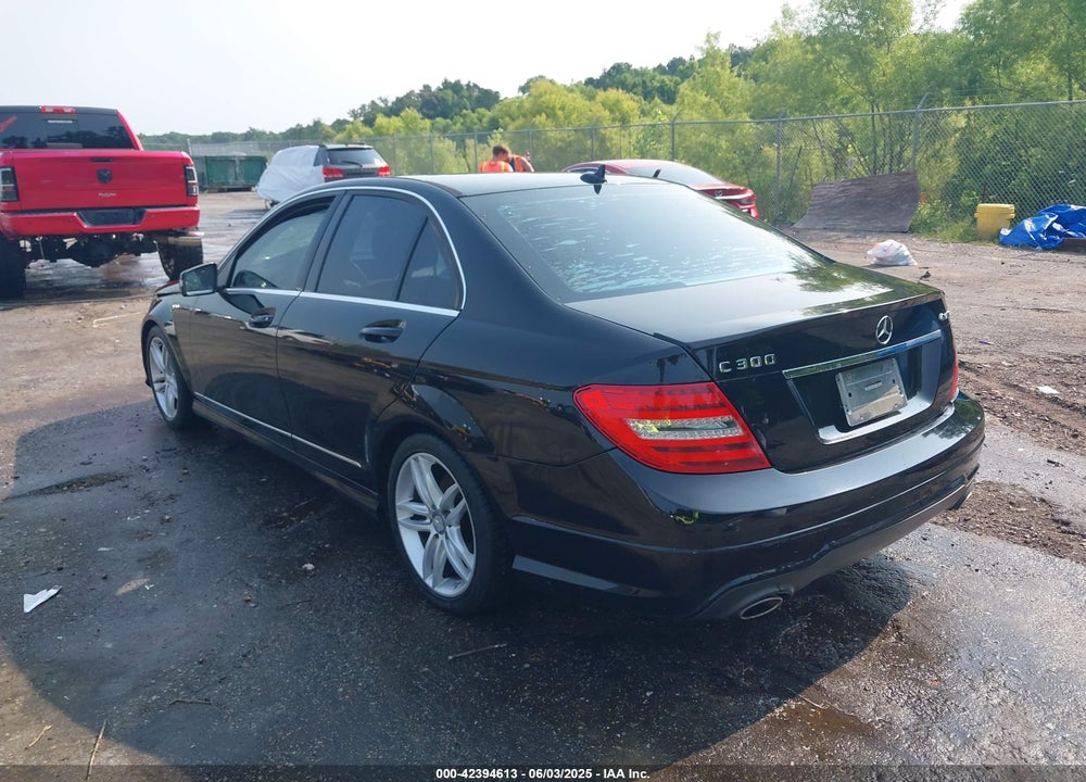 2012 MERCEDES-BENZ C 300 LUXURY 4MATIC/SPORT 4MATIC VIN: WDDGF8BB6CR207945
