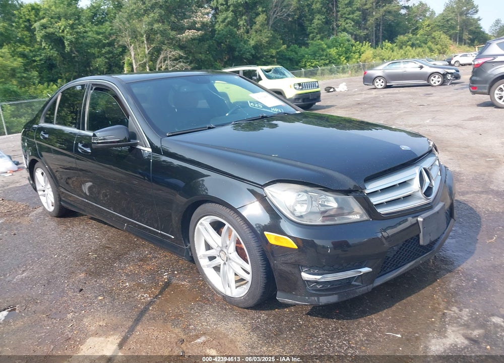2012 MERCEDES-BENZ C 300 LUXURY 4MATIC/SPORT 4MATIC VIN: WDDGF8BB6CR207945