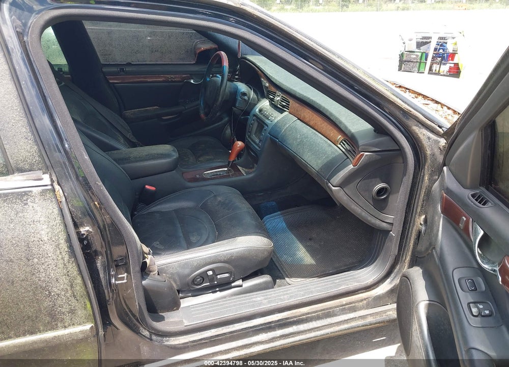 2000 CADILLAC DEVILLE DTS VIN: 1G6KF5493YU264303
