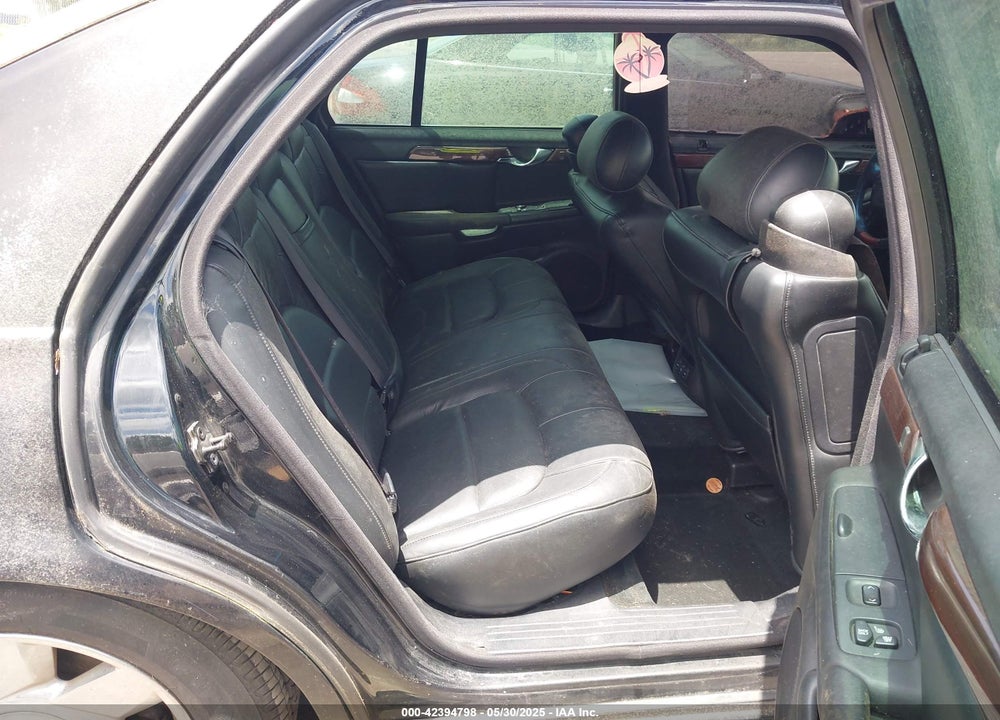 2000 CADILLAC DEVILLE DTS VIN: 1G6KF5493YU264303