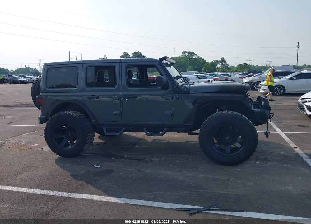2020 JEEP WRANGLER / VIN: 1C4HJXEN1LW220956