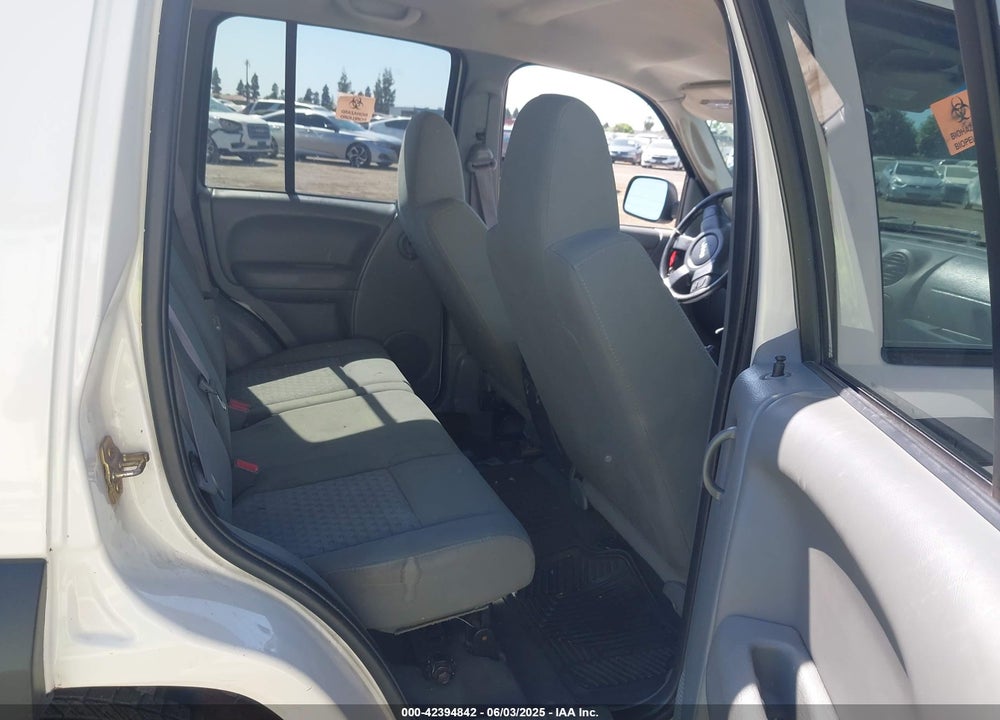 2007 JEEP LIBERTY SPORT VIN: 1J4GL48K47W721152
