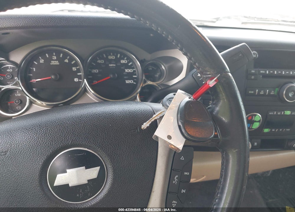 2011 CHEVROLET SILVERADO 1500 LT VIN: 1GCRCSE06BZ192977