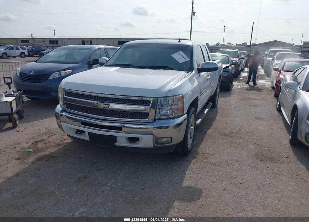 2011 CHEVROLET SILVERADO 1500 LT VIN: 1GCRCSE06BZ192977