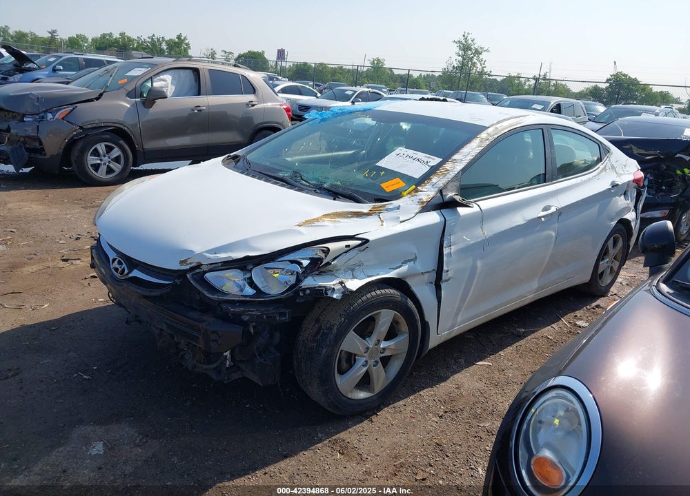 2013 HYUNDAI ELANTRA GLS VIN: 5NPDH4AE6DH377775