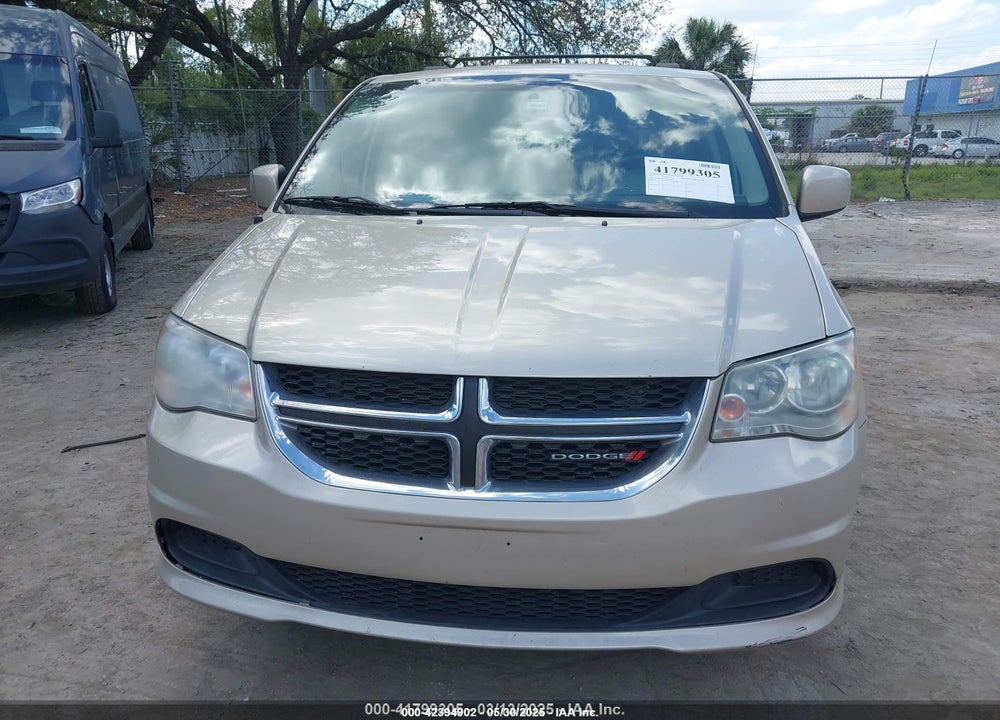 2014 DODGE GRAND CARAVAN VIN: 2C4RDGCG2ER352085