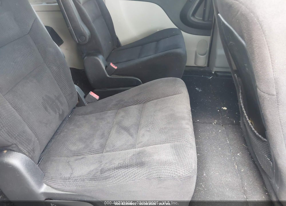 2014 DODGE GRAND CARAVAN VIN: 2C4RDGCG2ER352085