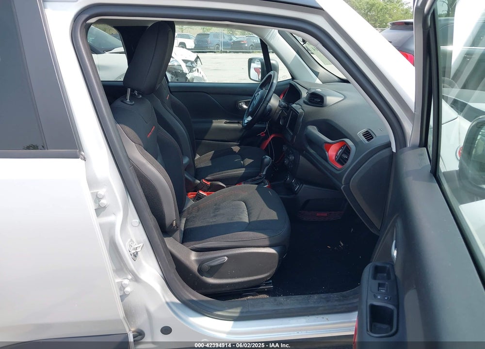 2018 JEEP RENEGADE VIN: ZACCJBCB6JPH86837