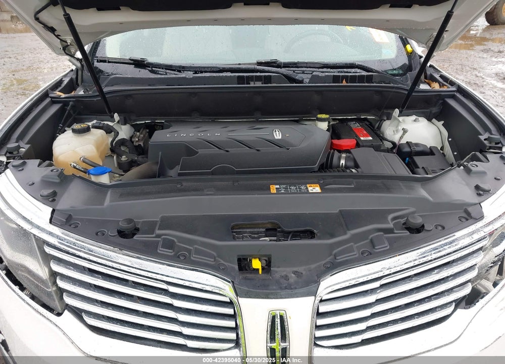 2016 LINCOLN MKX VIN: 2LMTJ8LPXGBL88400