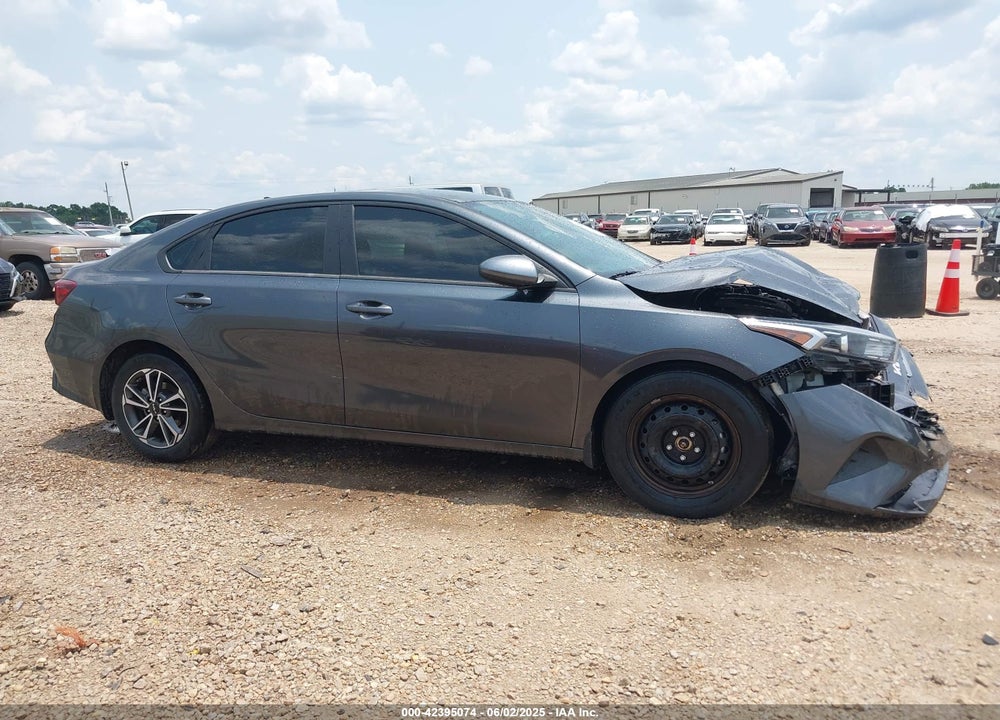 2022 KIA FORTE VIN: 3KPF24AD3NE464217