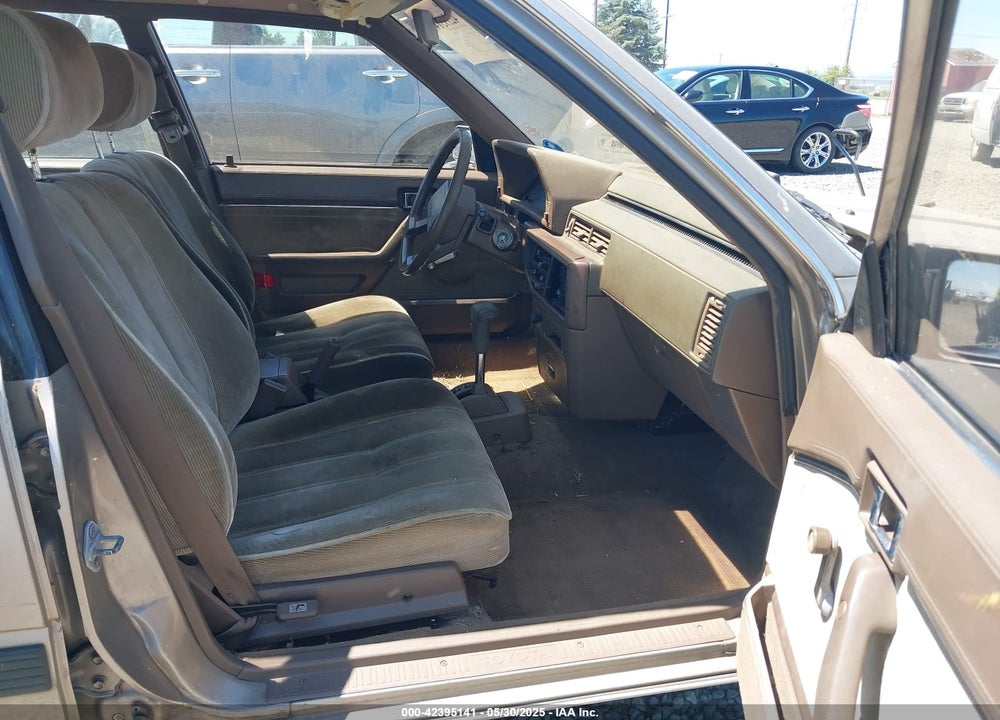 1986 TOYOTA CAMRY VIN: JT2SV16E1G0439200