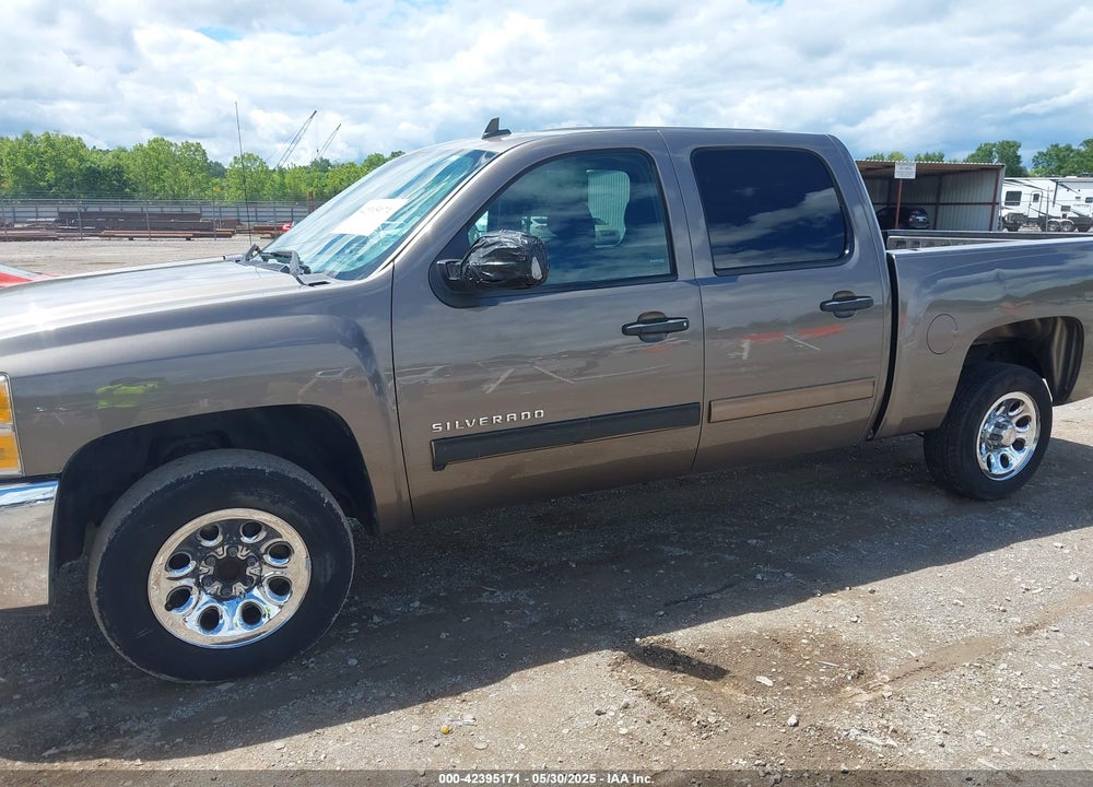 2013 CHEVROLET SILVERADO 1500 VIN: 3GCPCREA8DG241043