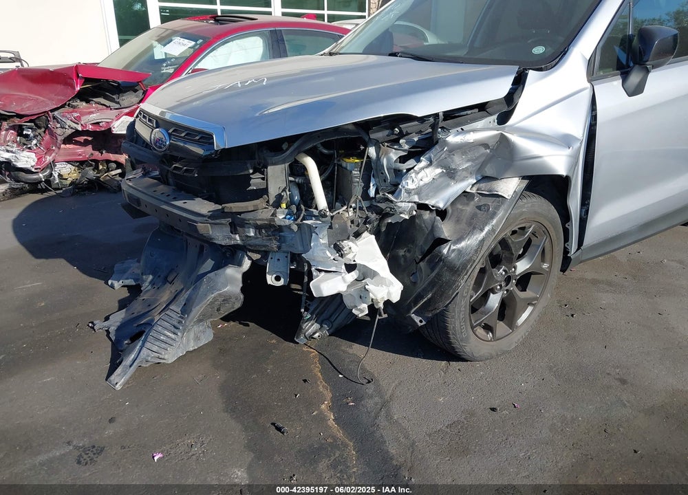 2018 SUBARU FORESTER VIN: JF2SJAGCXJH538995
