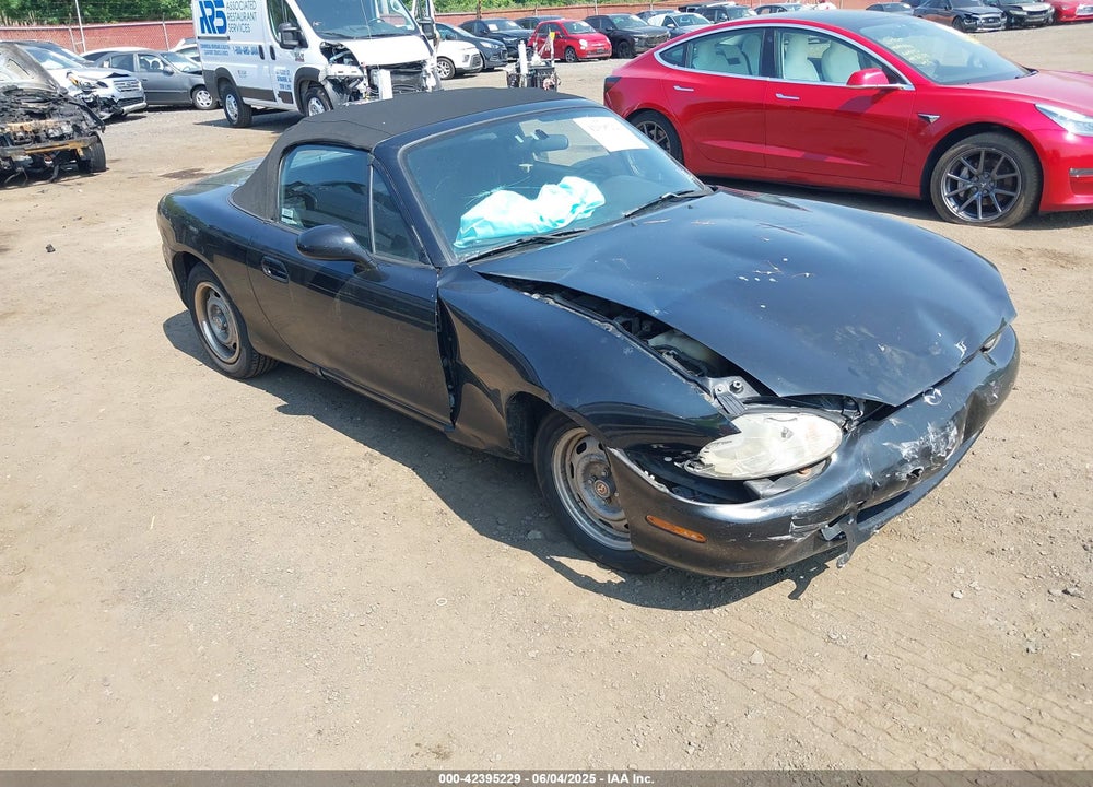 1999 MAZDA MX-5 MIATA LEATHER PKG/POPULAR EQUIPMENT PKG/SPORTS PKG/TOURING/TOURING PKG VIN: JM1NB3531X0113843