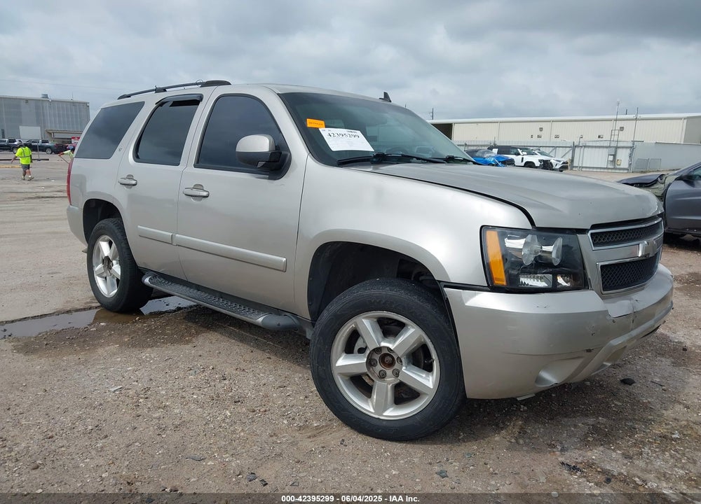 2007 CHEVROLET TAHOE LT VIN: 1GNFK13067R121571