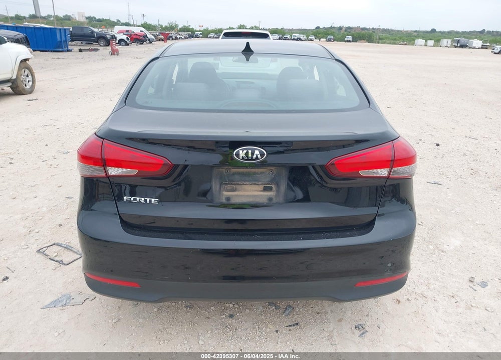 2017 KIA FORTE LX VIN: 3KPFL4A74HE099414