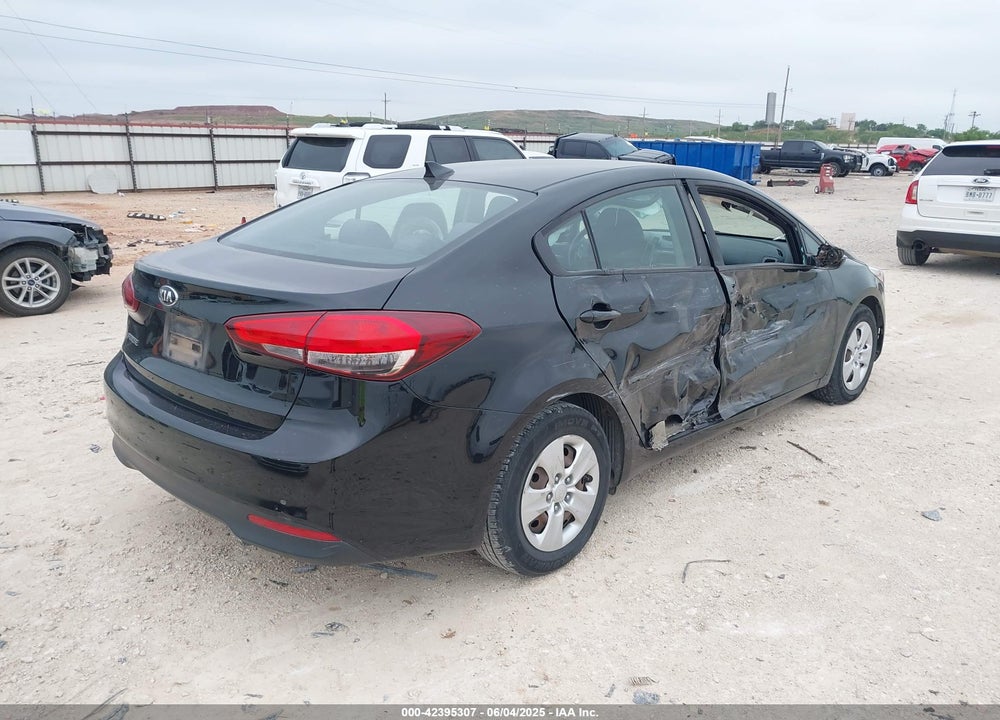 2017 KIA FORTE LX VIN: 3KPFL4A74HE099414