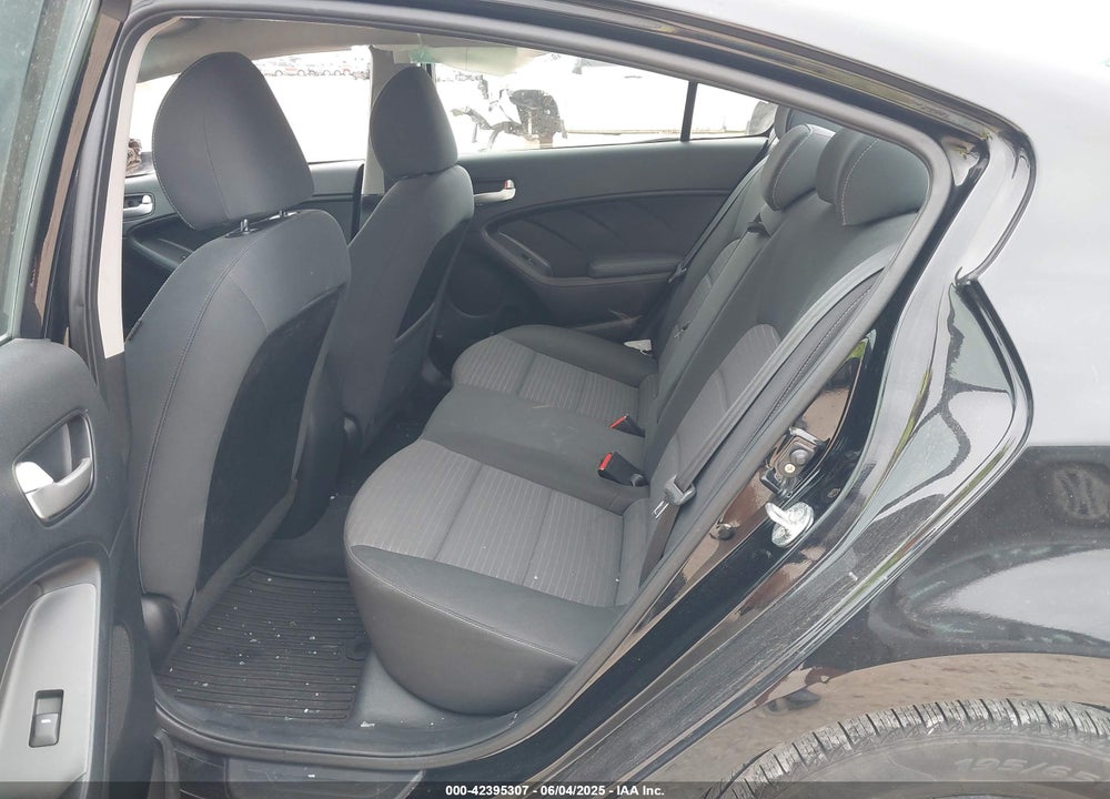 2017 KIA FORTE LX VIN: 3KPFL4A74HE099414