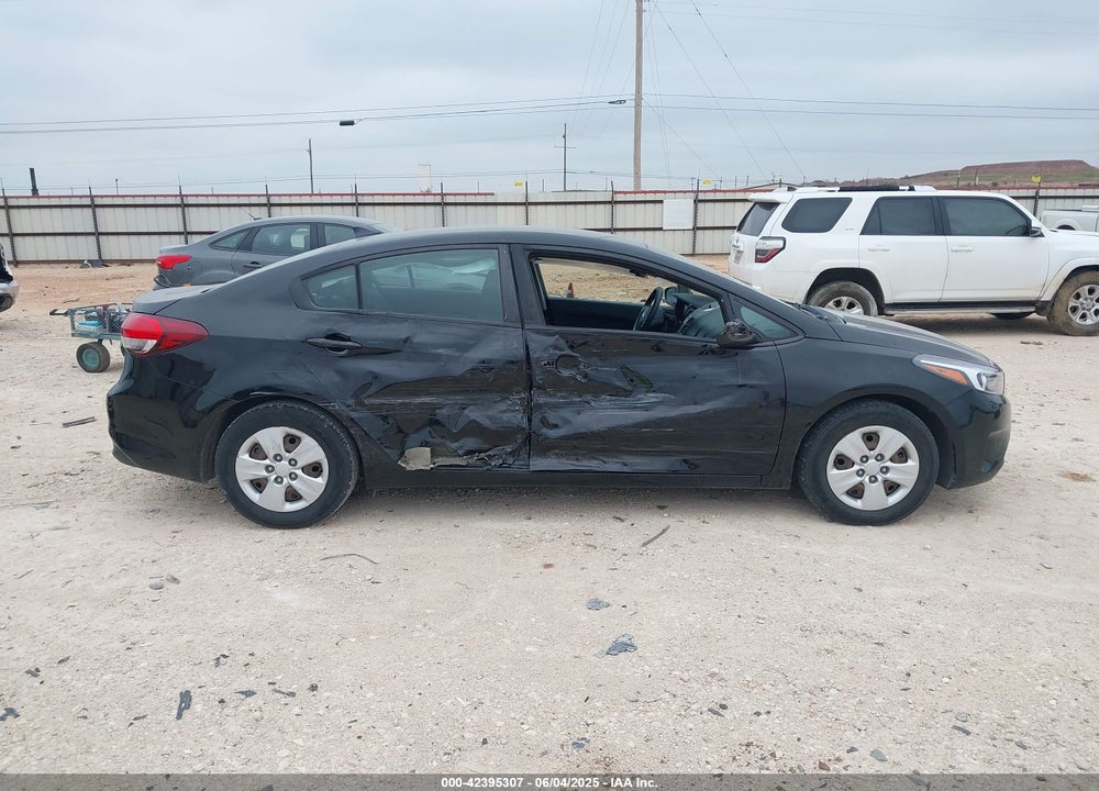 2017 KIA FORTE LX VIN: 3KPFL4A74HE099414