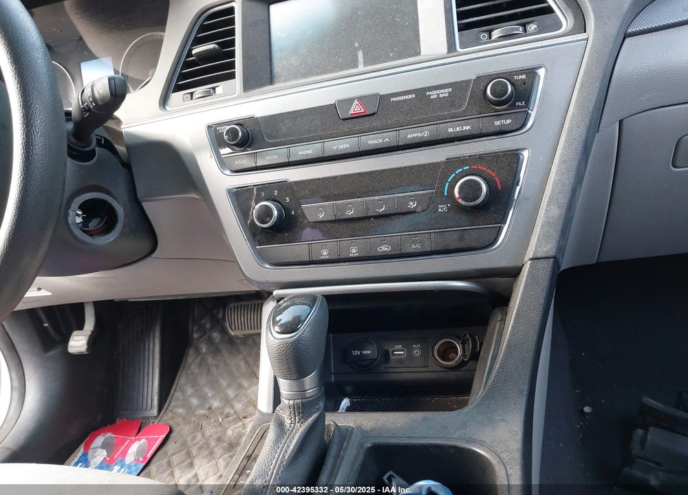 2016 HYUNDAI SONATA SE VIN: 5NPE24AFXGH379662