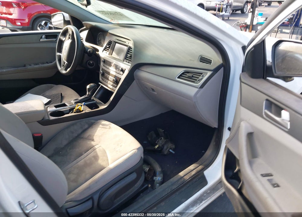 2016 HYUNDAI SONATA SE VIN: 5NPE24AFXGH379662